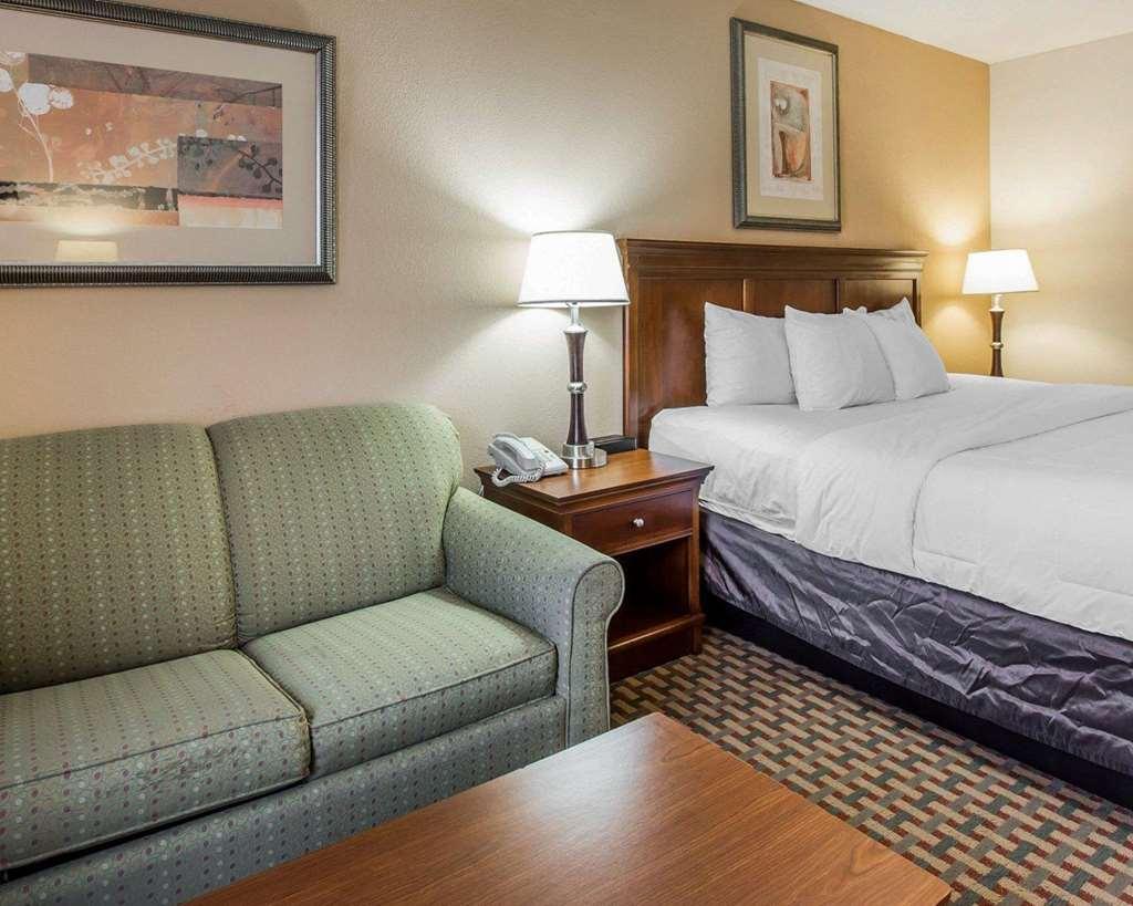 Quality Inn & Suites Dawsonville Δωμάτιο φωτογραφία