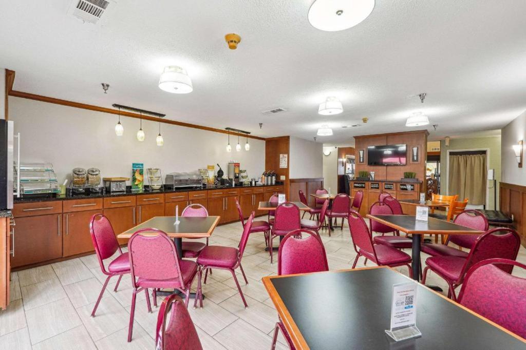 Quality Inn & Suites Dawsonville Εξωτερικό φωτογραφία