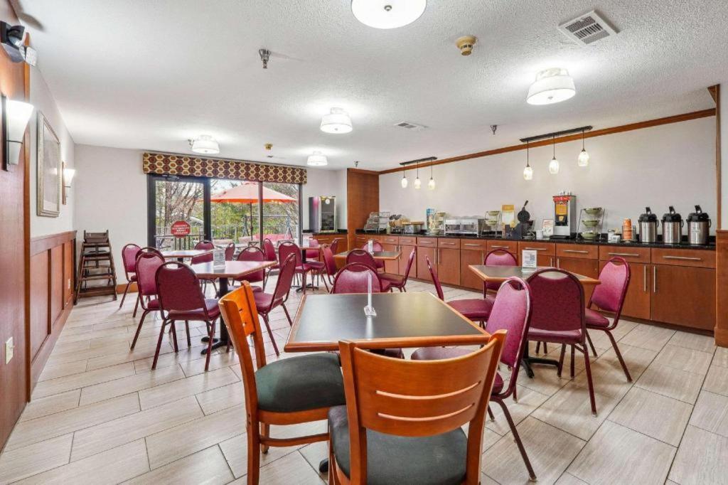Quality Inn & Suites Dawsonville Εξωτερικό φωτογραφία